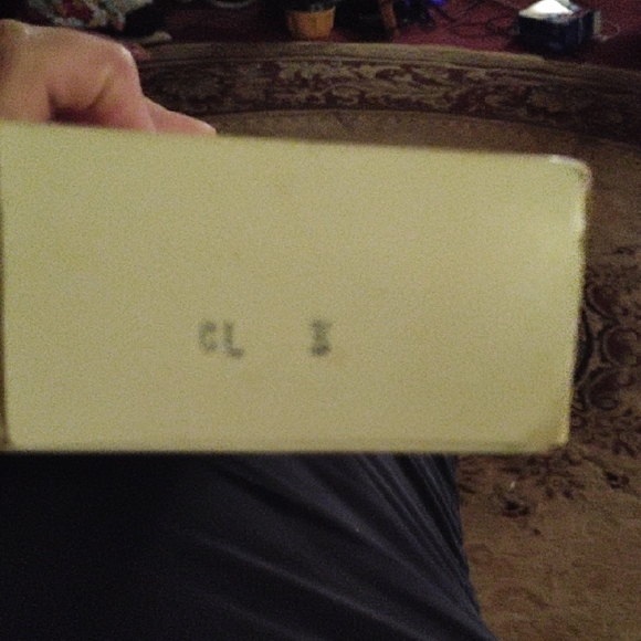 Red Camel Cream Accessory Box - Picture 4 of 4